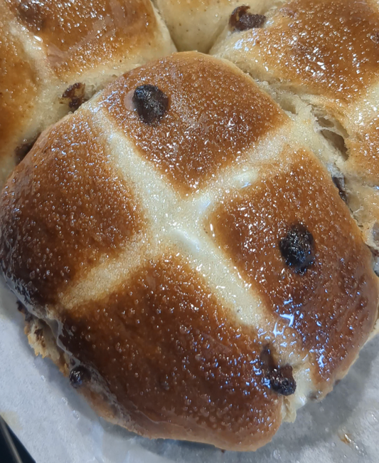 Chocolate Chip Hot Cross Buns – Pack of 4 (Easter Week Bake)
