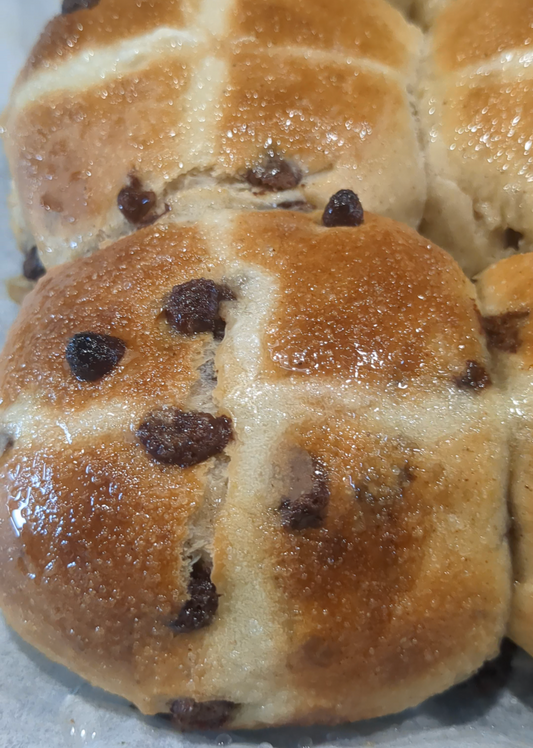 Chocolate Chip Hot Cross Buns – Pack of 4 (Easter Week Bake)